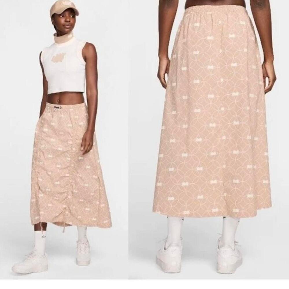 Brand new nike ruched relaxed